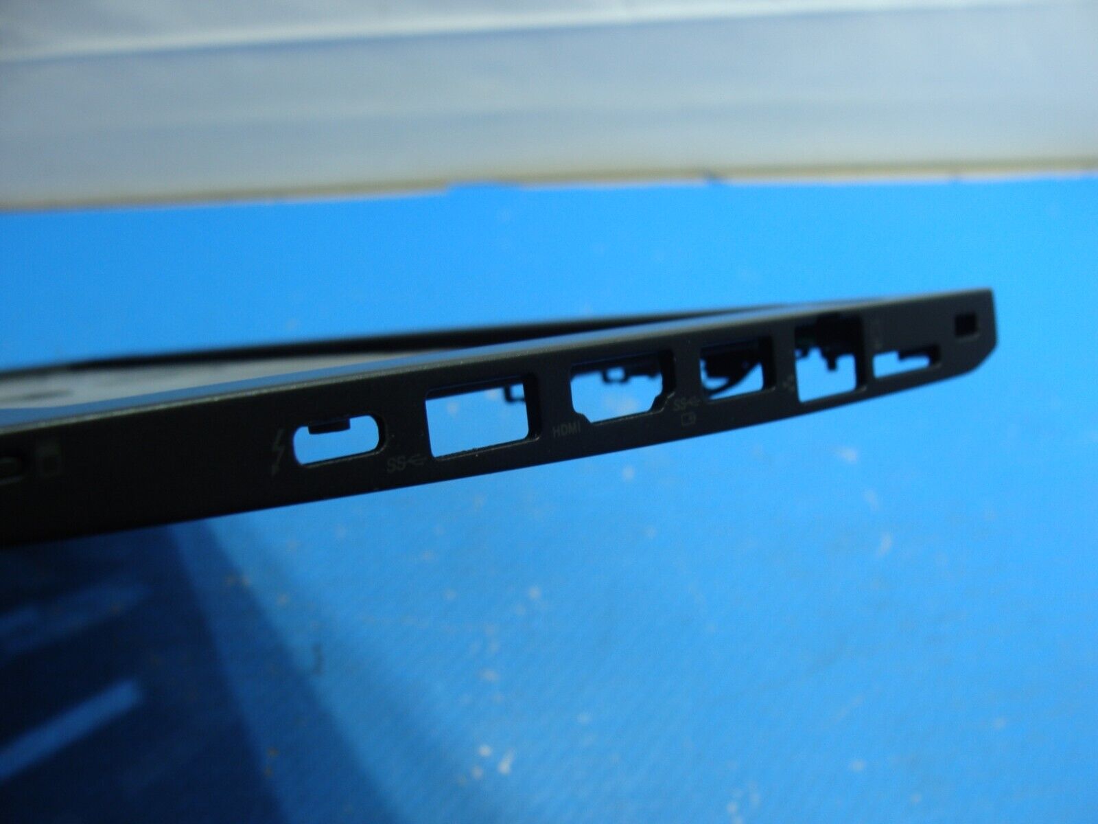 Lenovo ThinkPad T470s 14 Palmrest w/Touchpad Black AM134000100