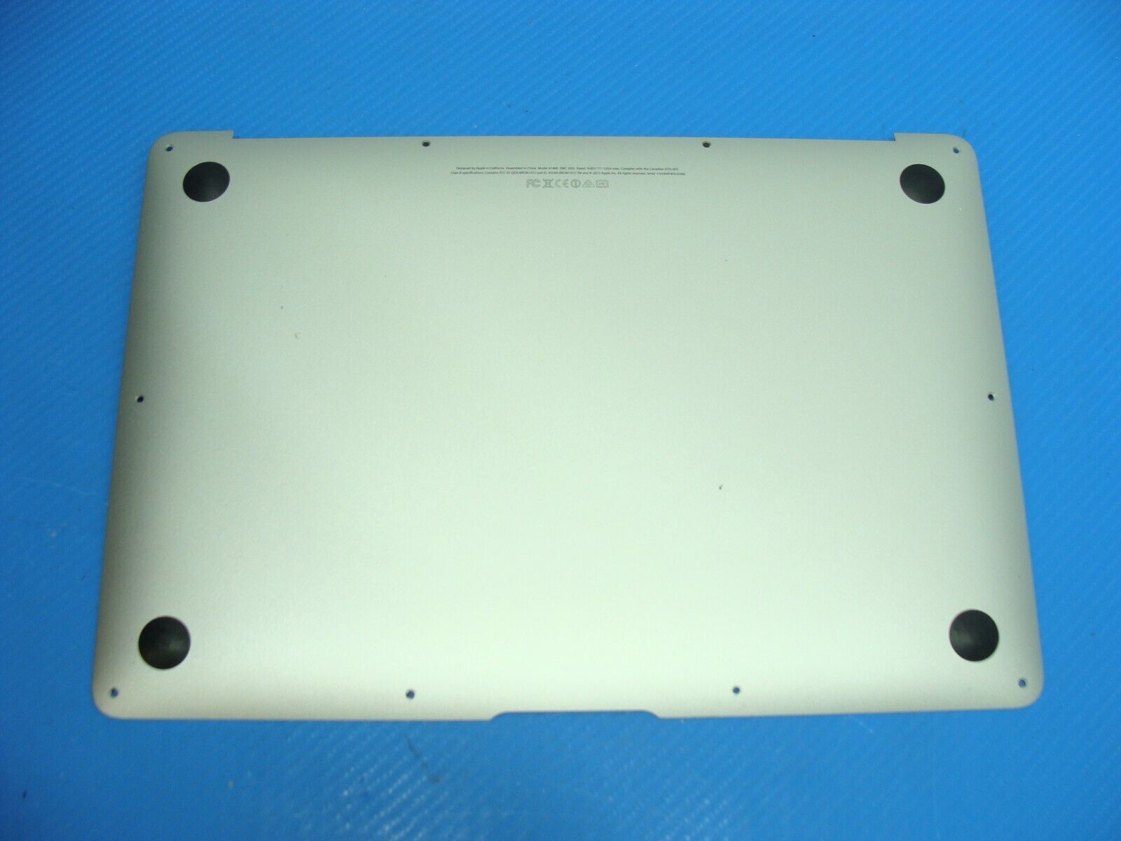 MacBook Air A1466 13 Early 2014 MD760LL/B Bottom Case Silver 923-0443