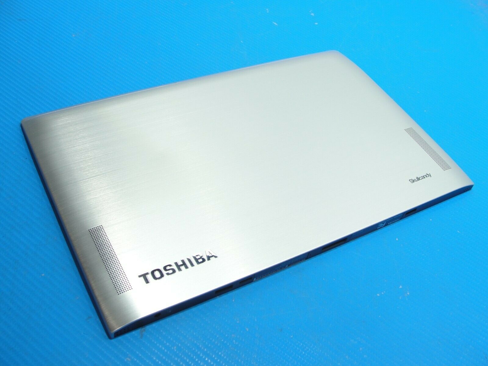 Toshiba Satellite Click 2 13.3