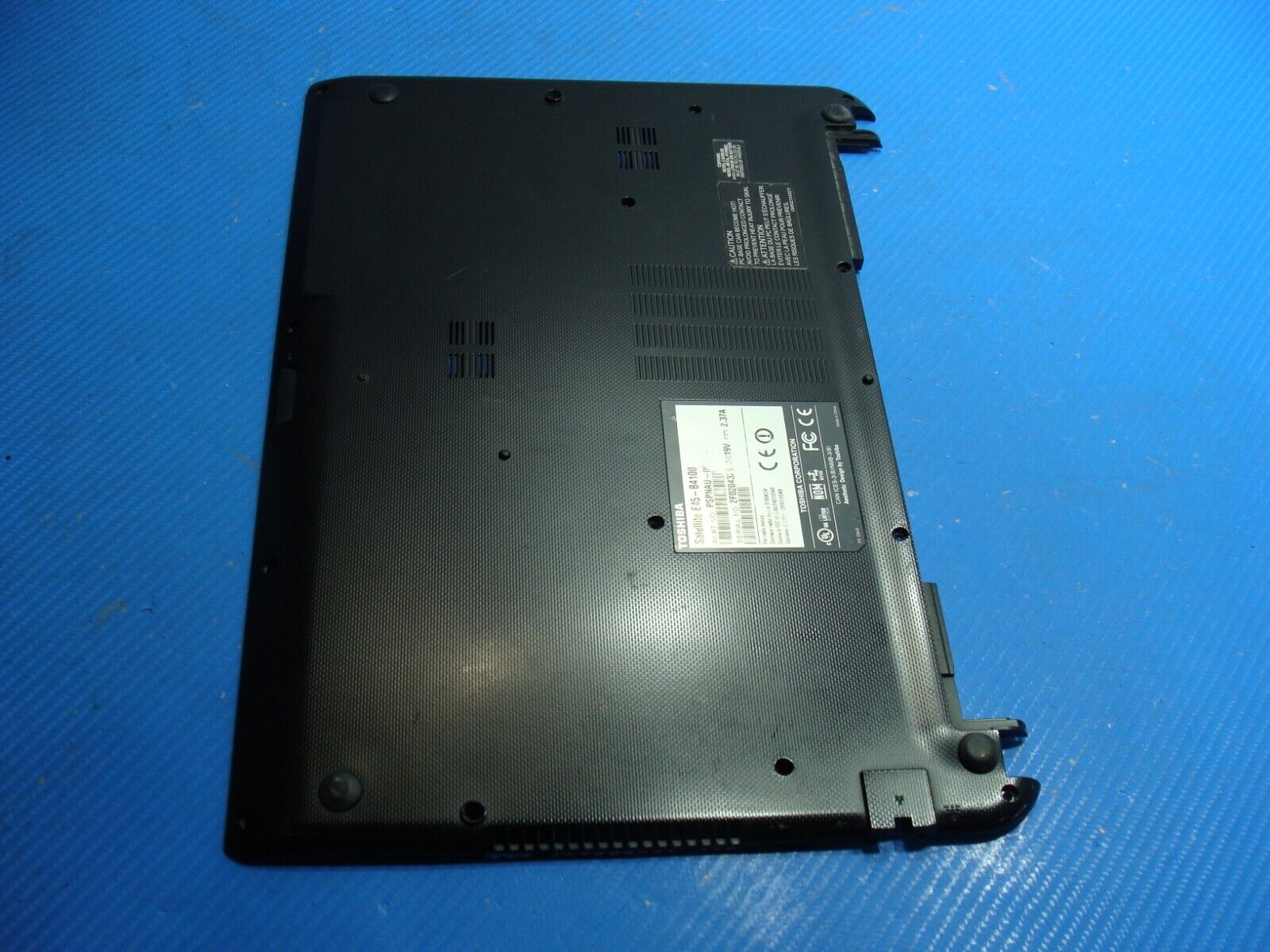 Toshiba Satellite E45-B4100 14