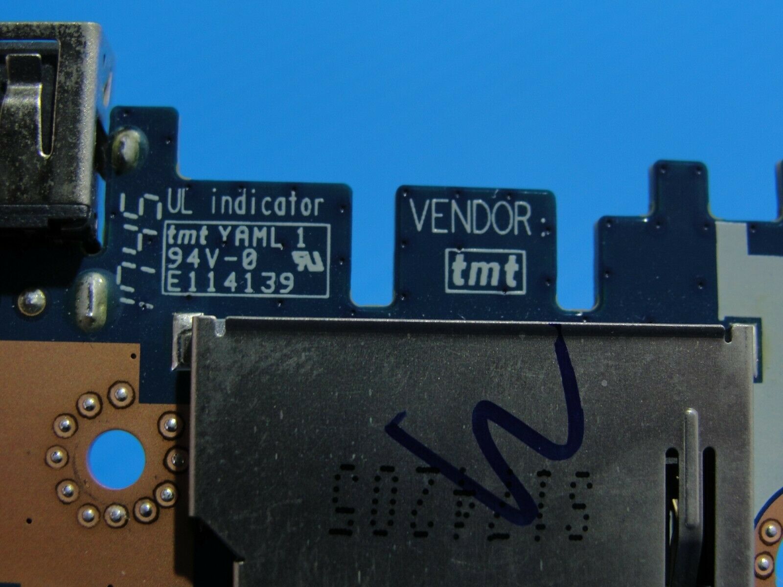 HP Notebook 15-bw035nr 15.6