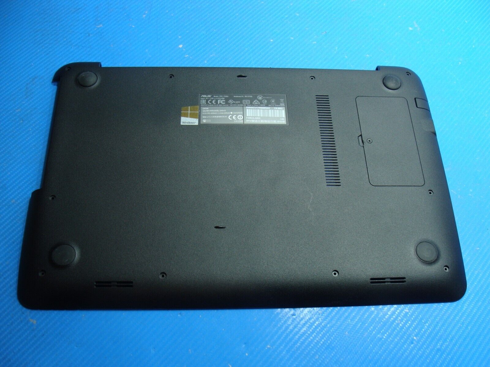 Asus F556UA-AB32 15.6