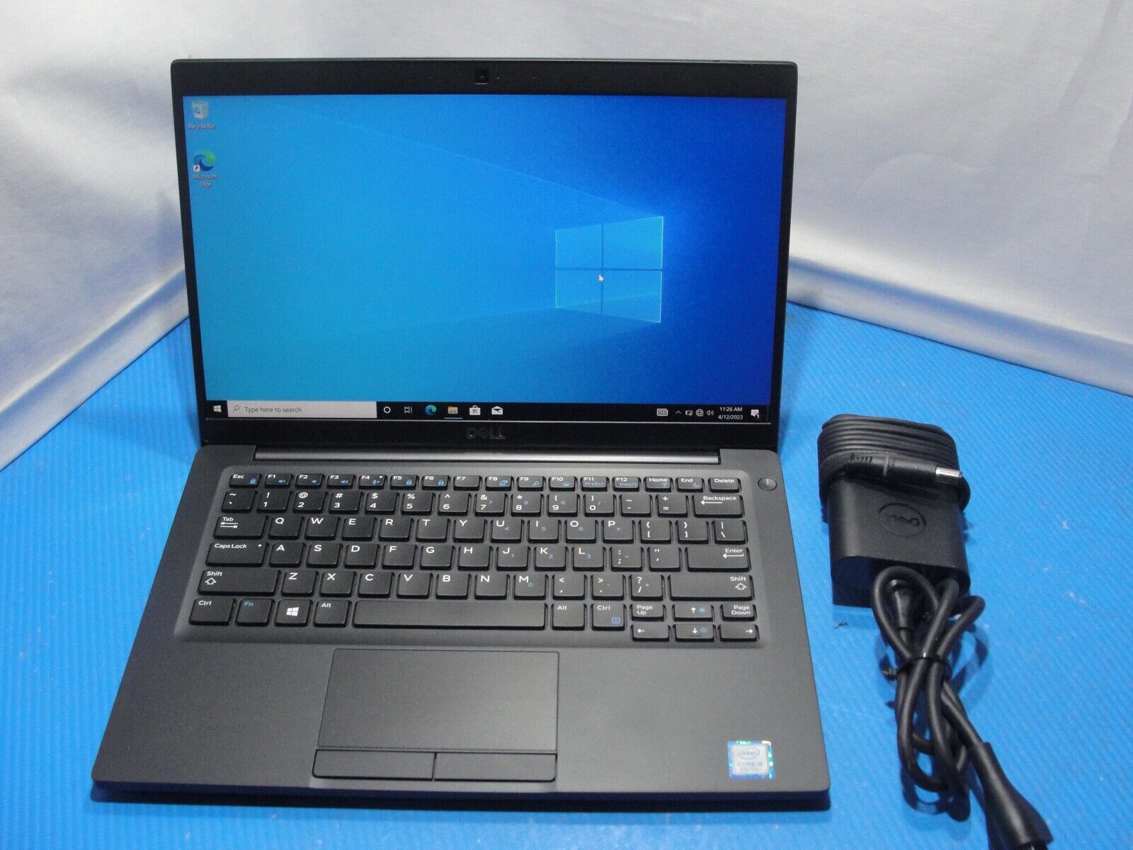 Excellent Working Dell Latitude 7390 i5-8350u 1.7GHZ 16GB 256GB OG Dell Charger*