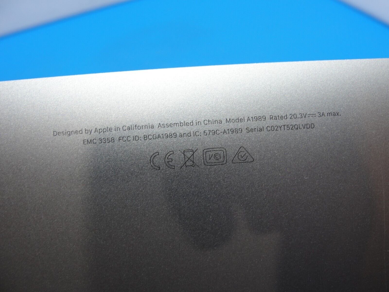 MacBook Pro A1989 13