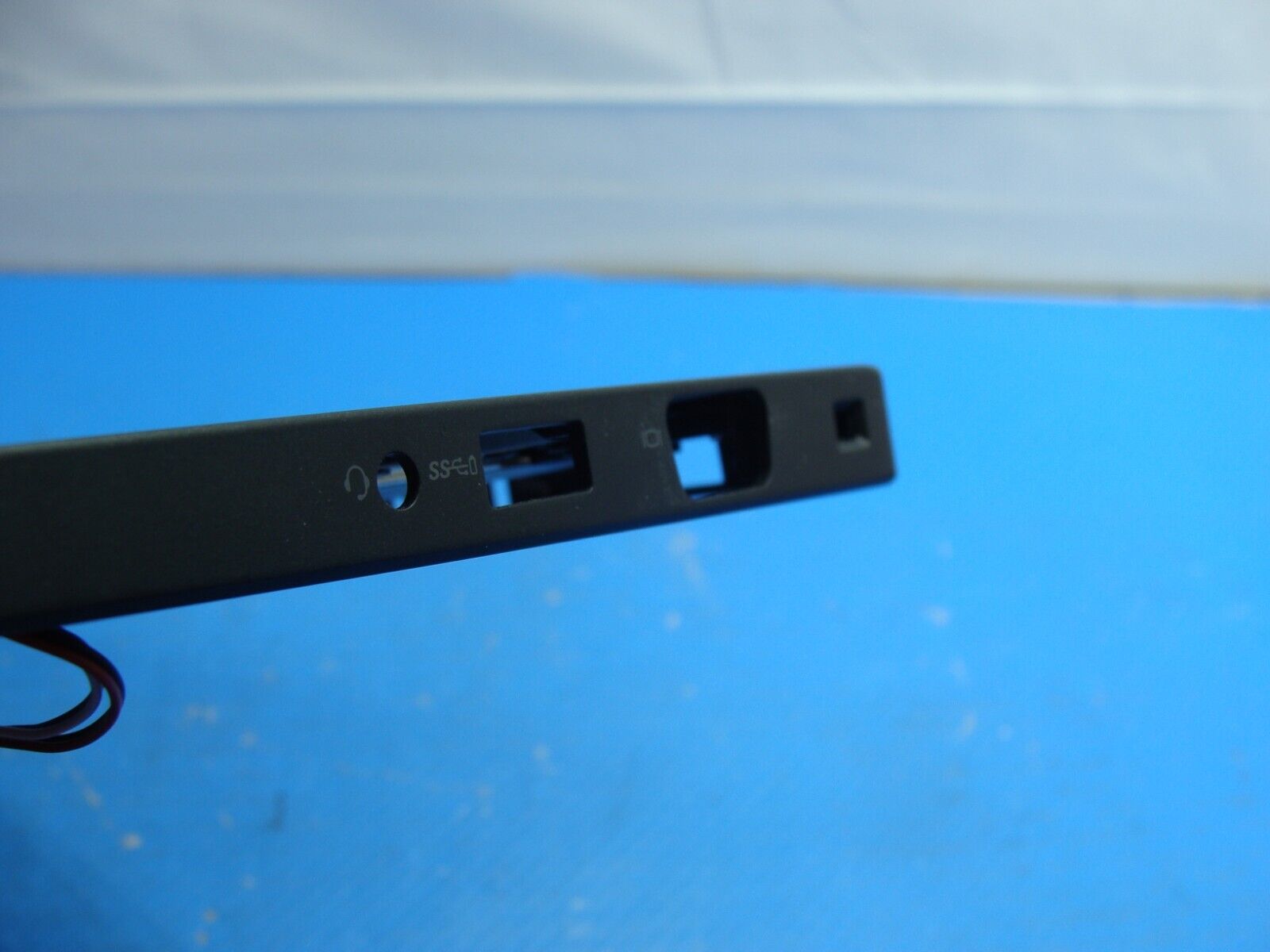 Dell Latitude 5480 14 Genuine Palmrest w/TouchPad Black