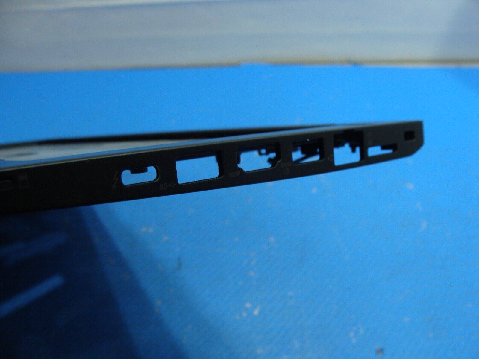 Lenovo ThinkPad T470s 14 Palmrest w/Touchpad Black AM134000100