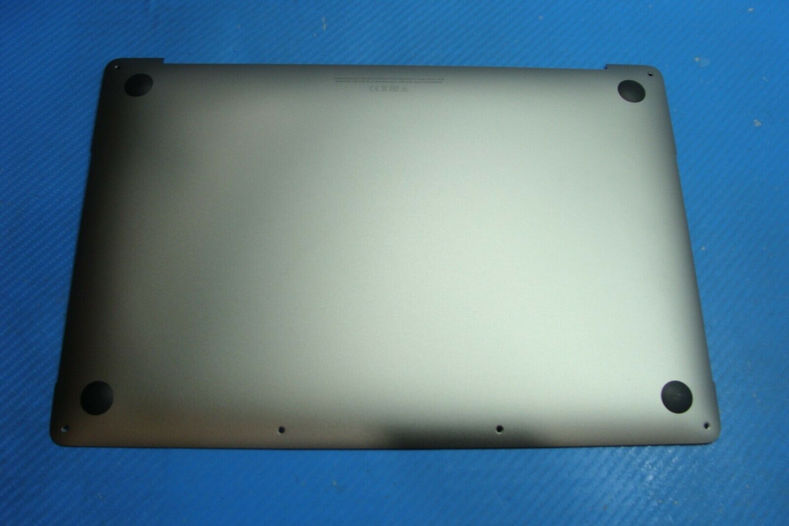 MacBook Pro A2251 13