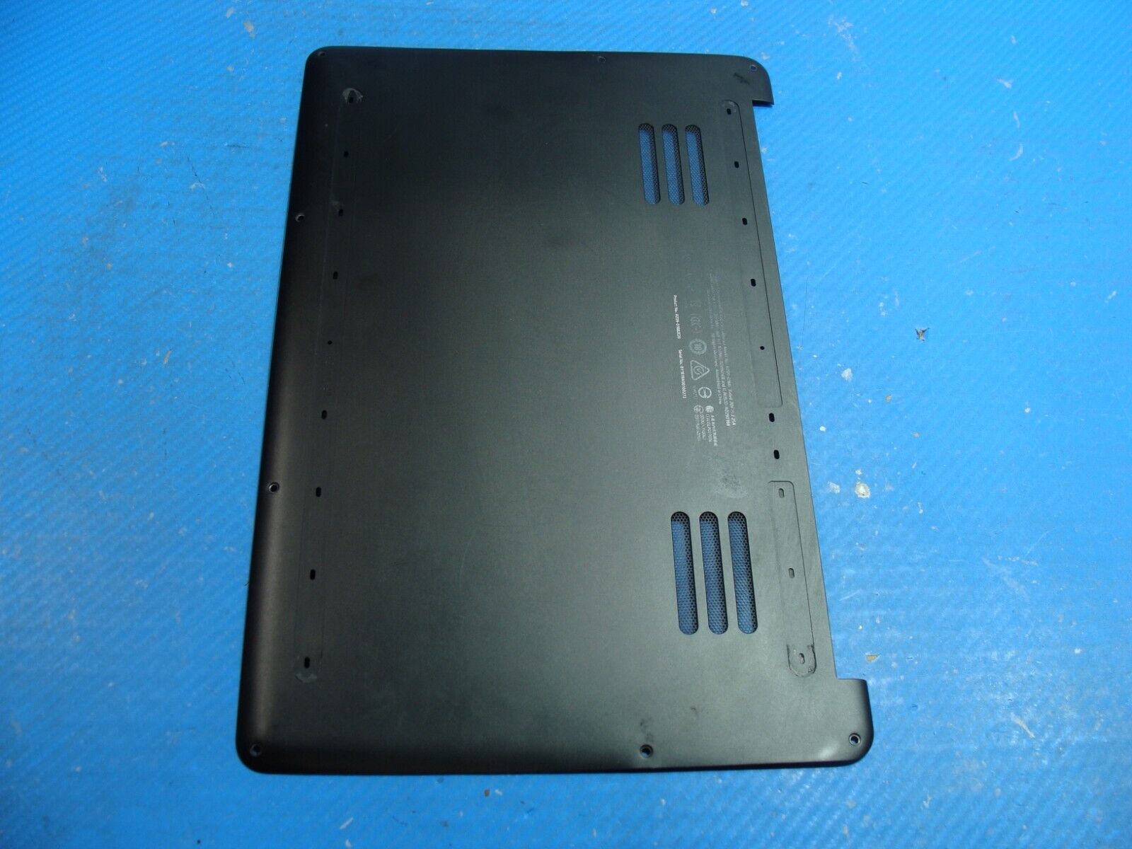 Razer Blade Stealth 12.5” RZ09-01682E20 Genuine Laptop Bottom Base Case Cover