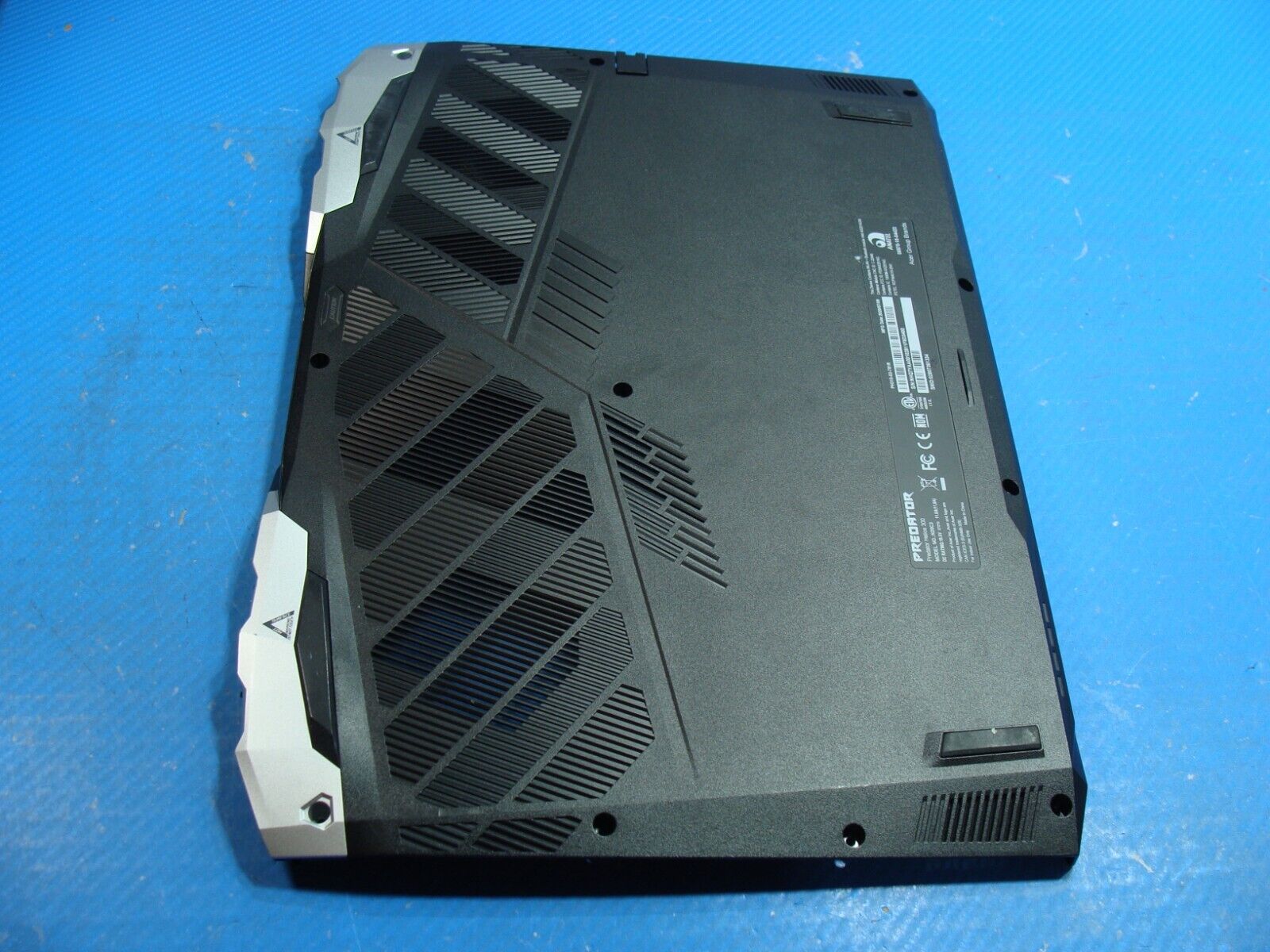 Acer Predator Helios PH315-53-781R 15.6 Genuine Laptop Bottom Case Base Cover