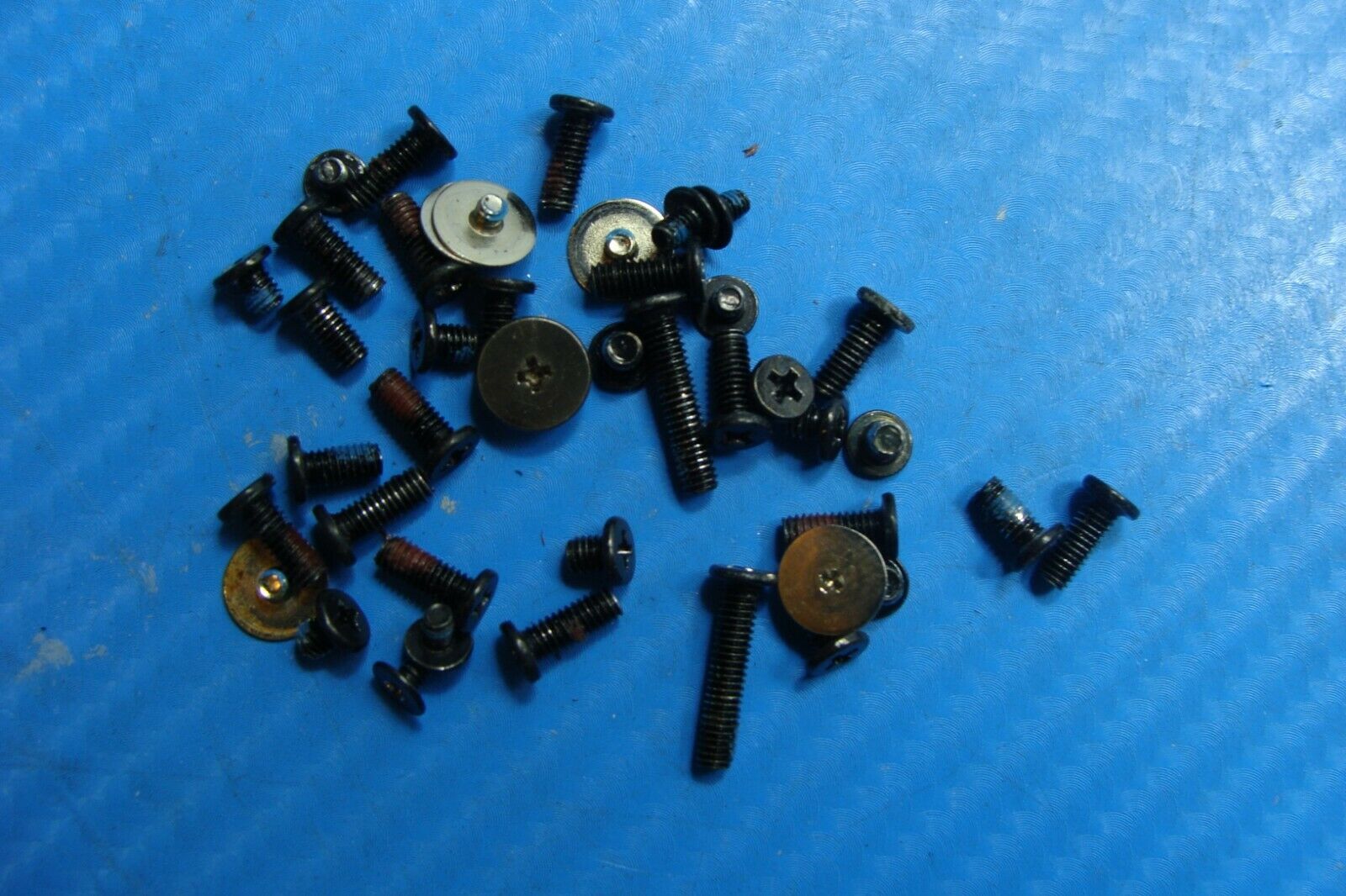 HP Pavilion 15t-ab200 15.6