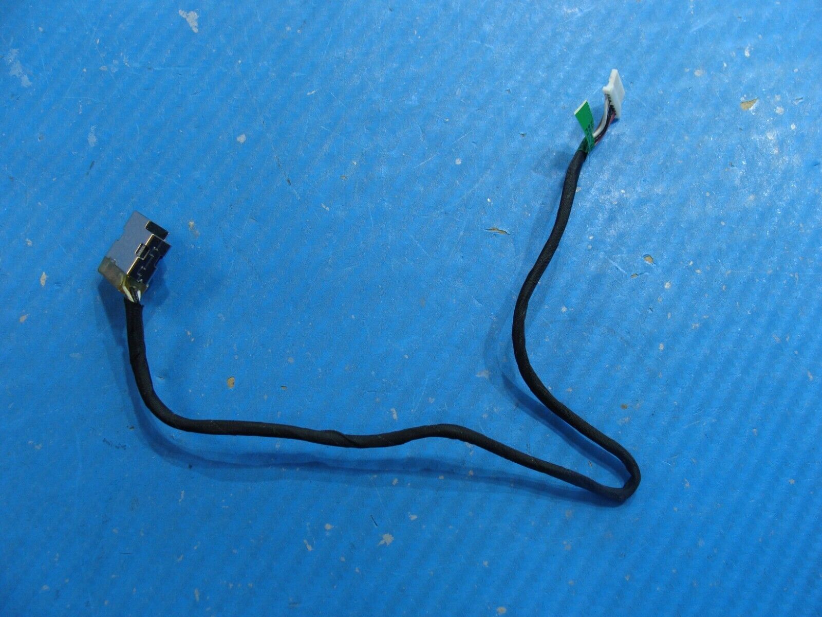 HP Pavilion 15-cs0085cl 15.6 DC IN Power Jack w/Cable 799750-F23