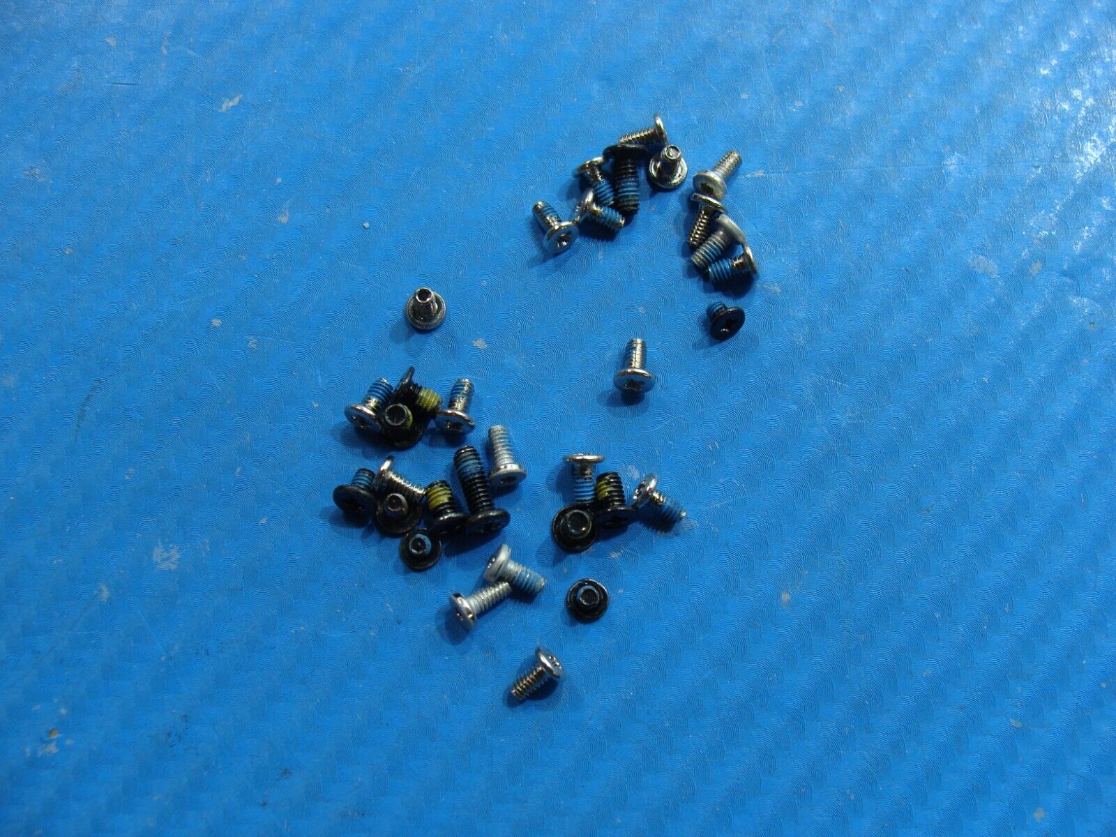 HP Envy x360 15t-aq200 15.6