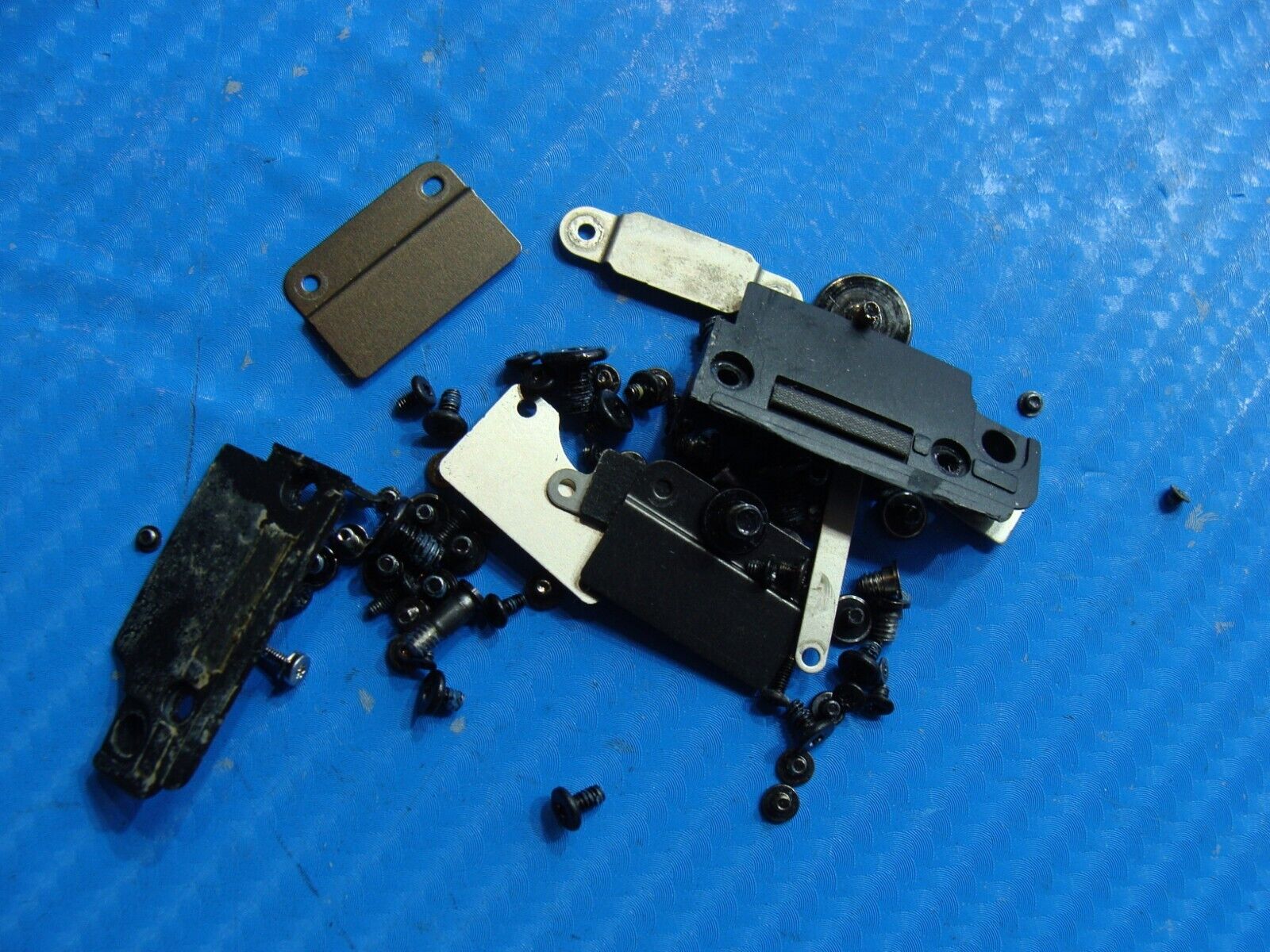 MacBook Pro A1706 13