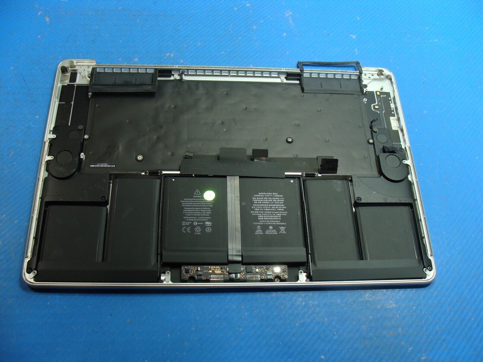 MacBook Pro A1398 15 Mid 2015 MJLQ2LL/A Top Case w/Battery Silver 661-02536