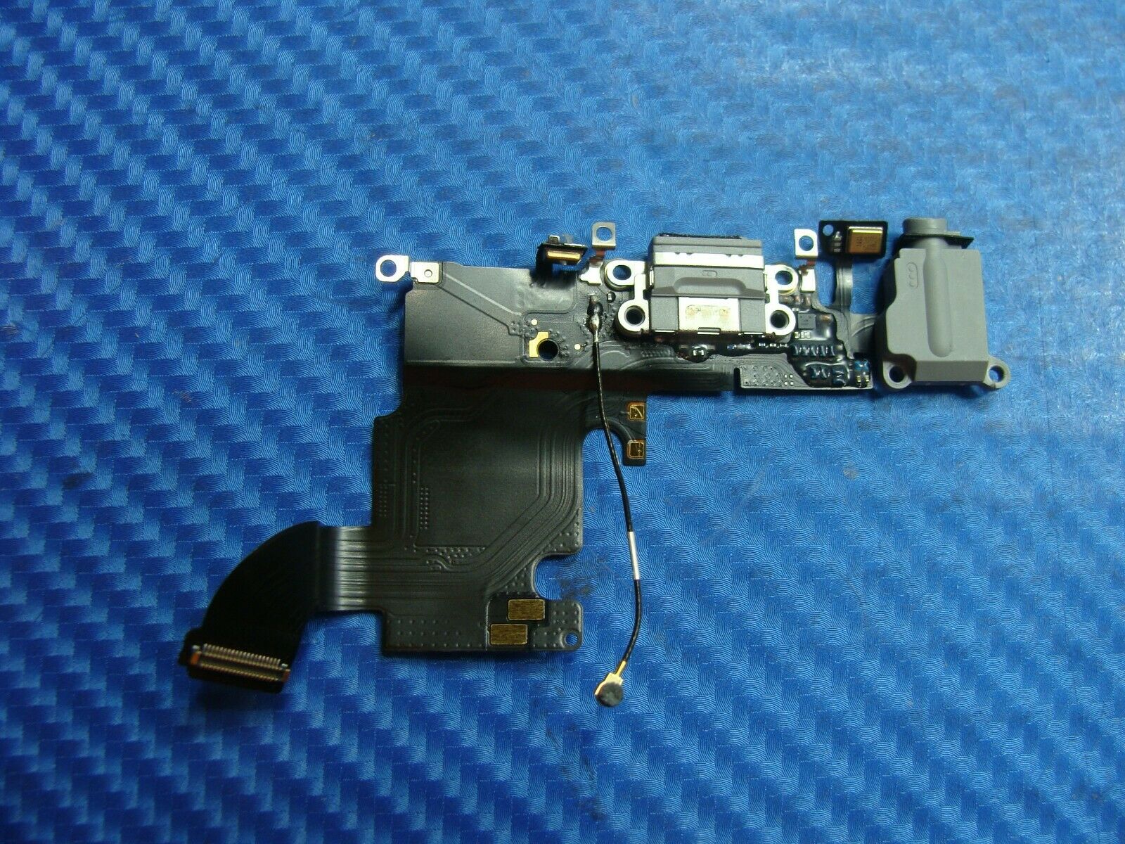 iPhone 6s AT&T A1633 4.7