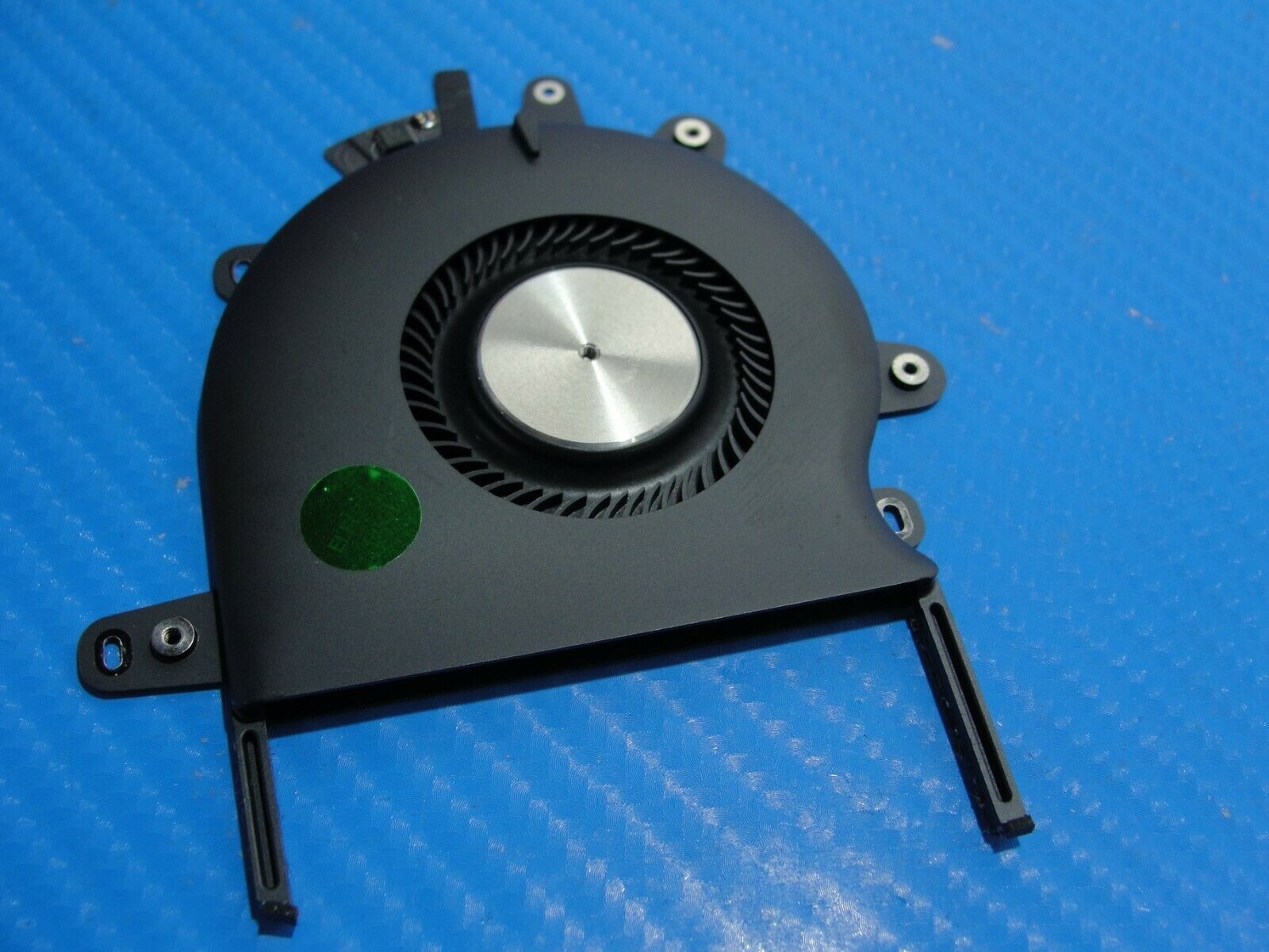 MacBook Pro A1989 13