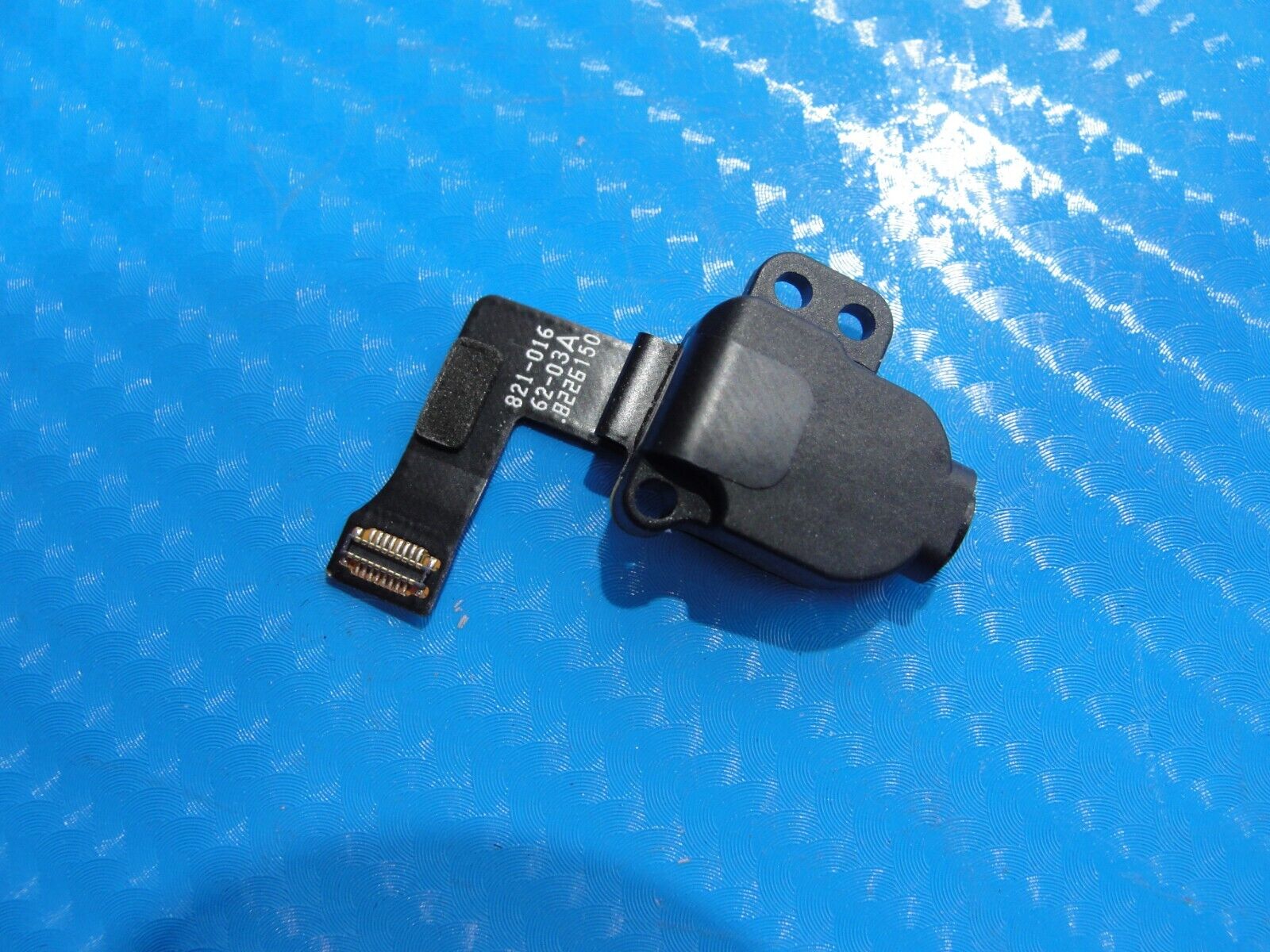 MacBook Pro A1989 13