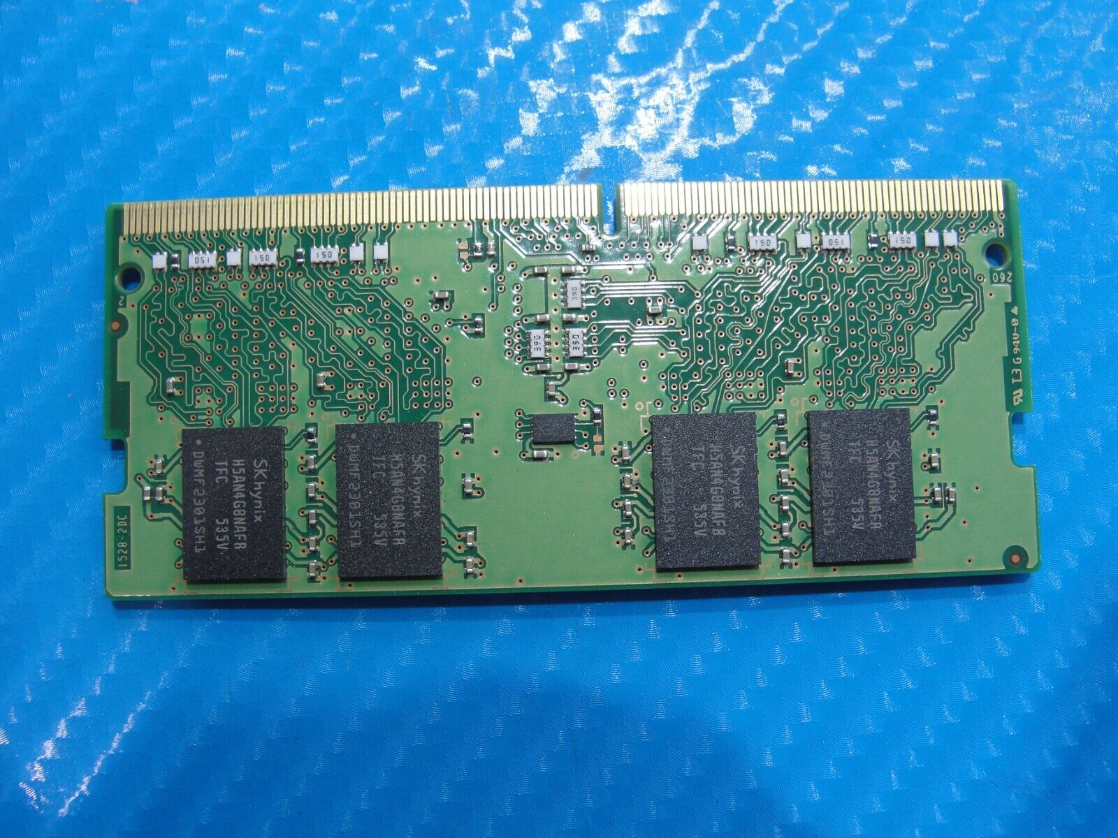 Dell E5570 SK Hynix 4Gb 1Rx8 PC4-2133P Memory Ram SO-DIMM HMA451S6AFR8N-TF
