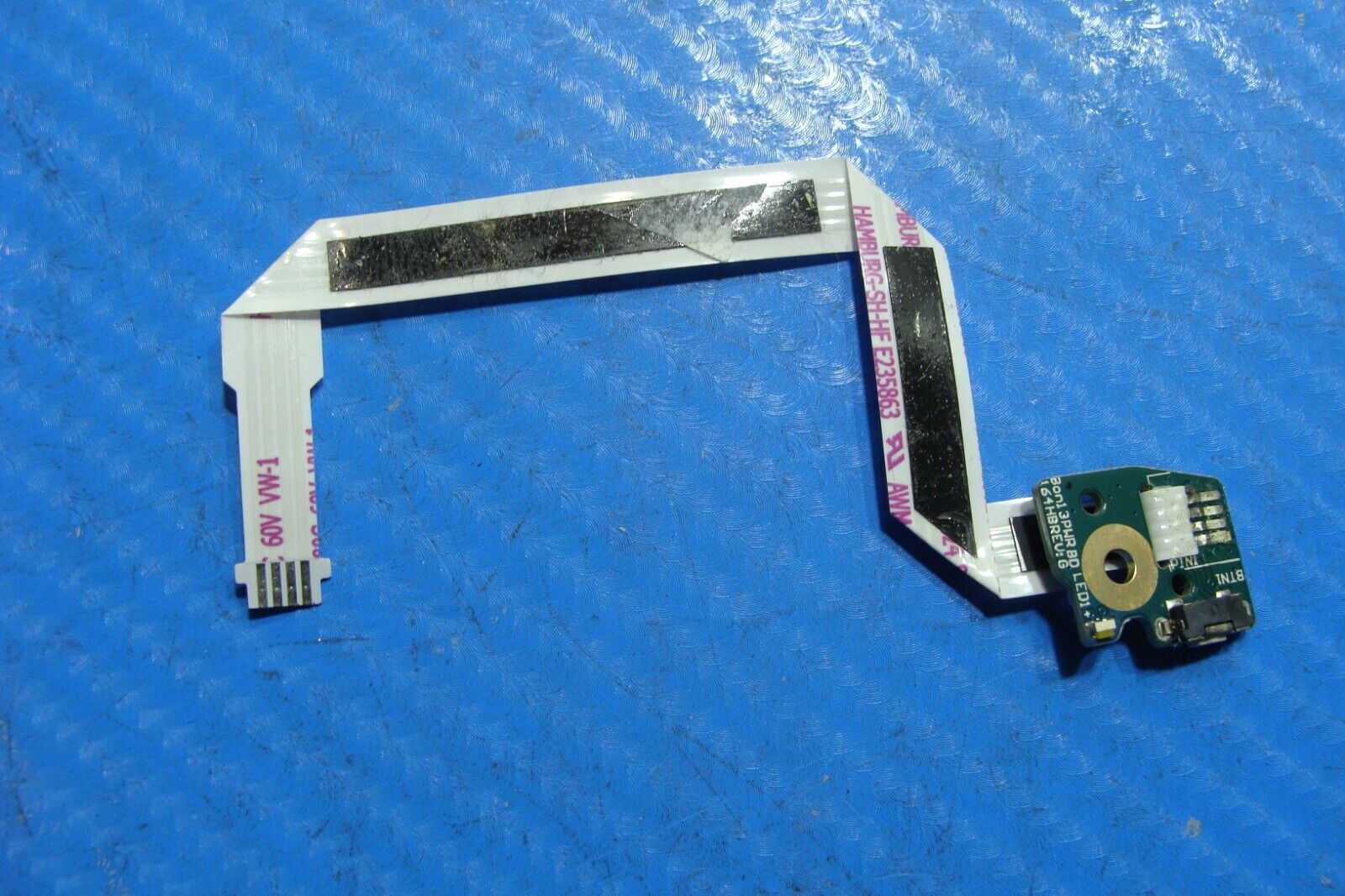 HP Pavilion x360 m3-u003dx 13.3