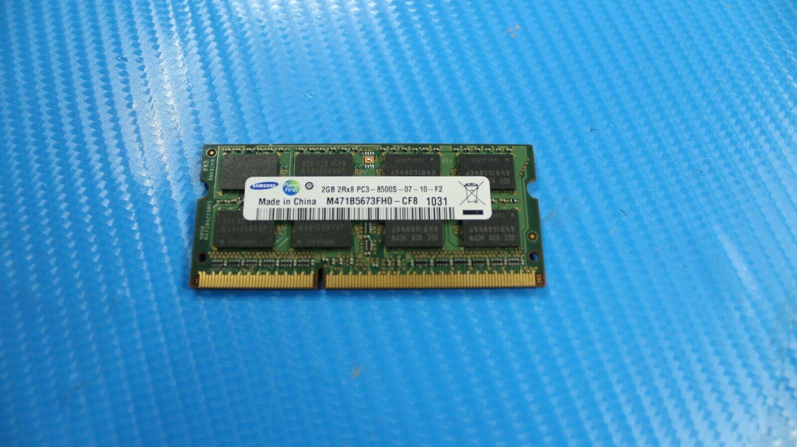 MacBook Pro A1286 Samsung 2GB 2Rx8 PC3-8500S SO-DIMM RAM Memory M471B5673FH0-CF8 Samsung