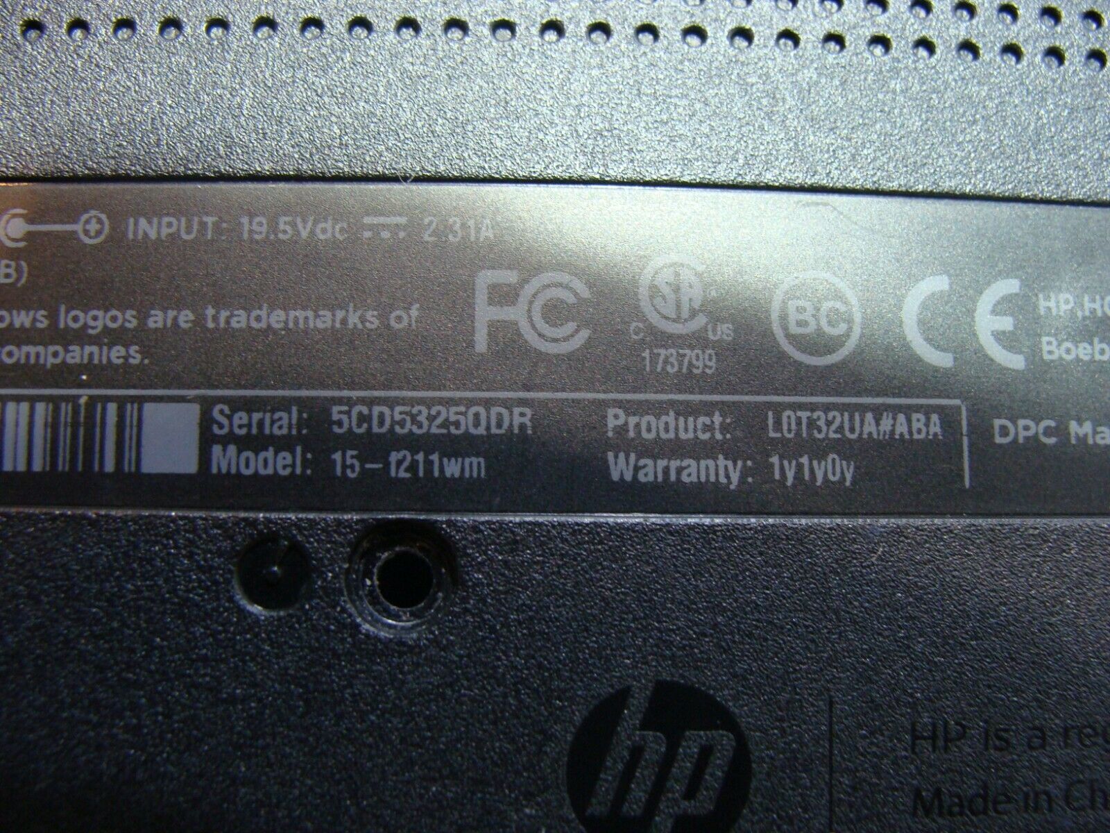HP 15-f211wm 15.6