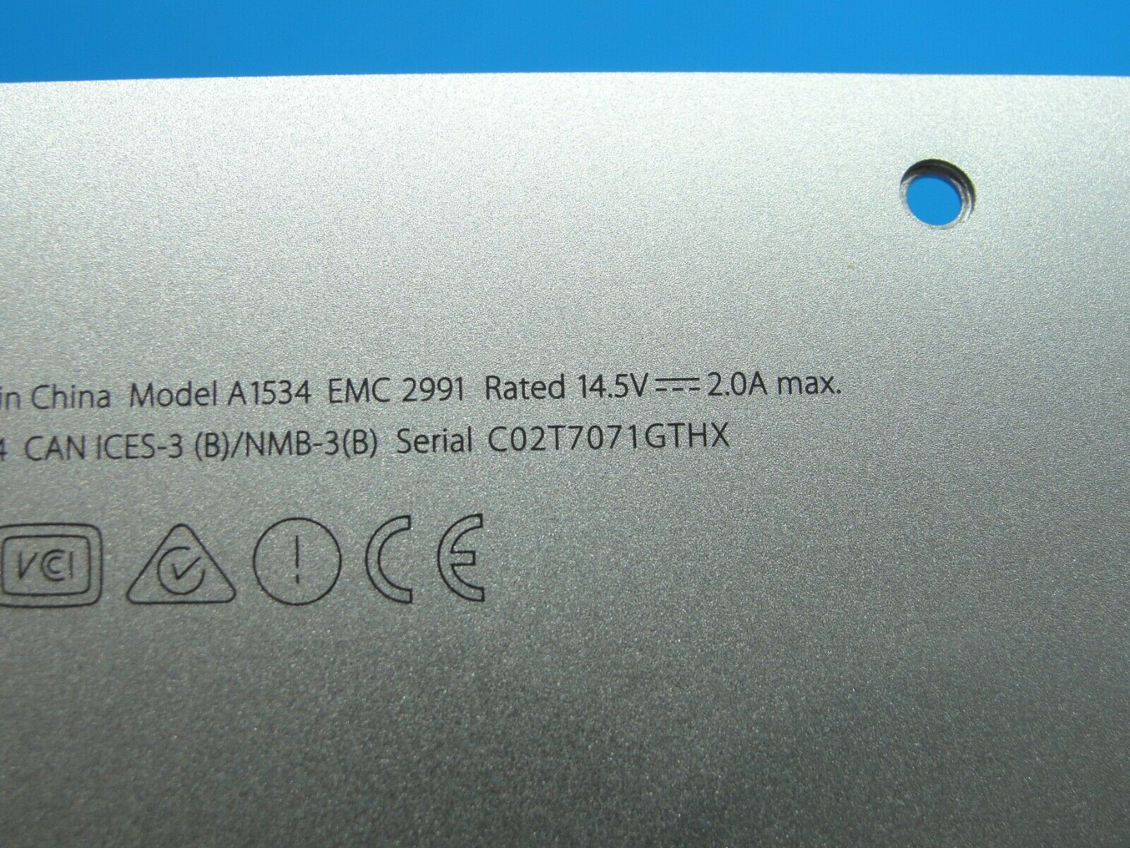 Apple MacBook A1534 MLHA2LL/A Early 2016 Genuine Silver Bottom Case 661-04855 Apple