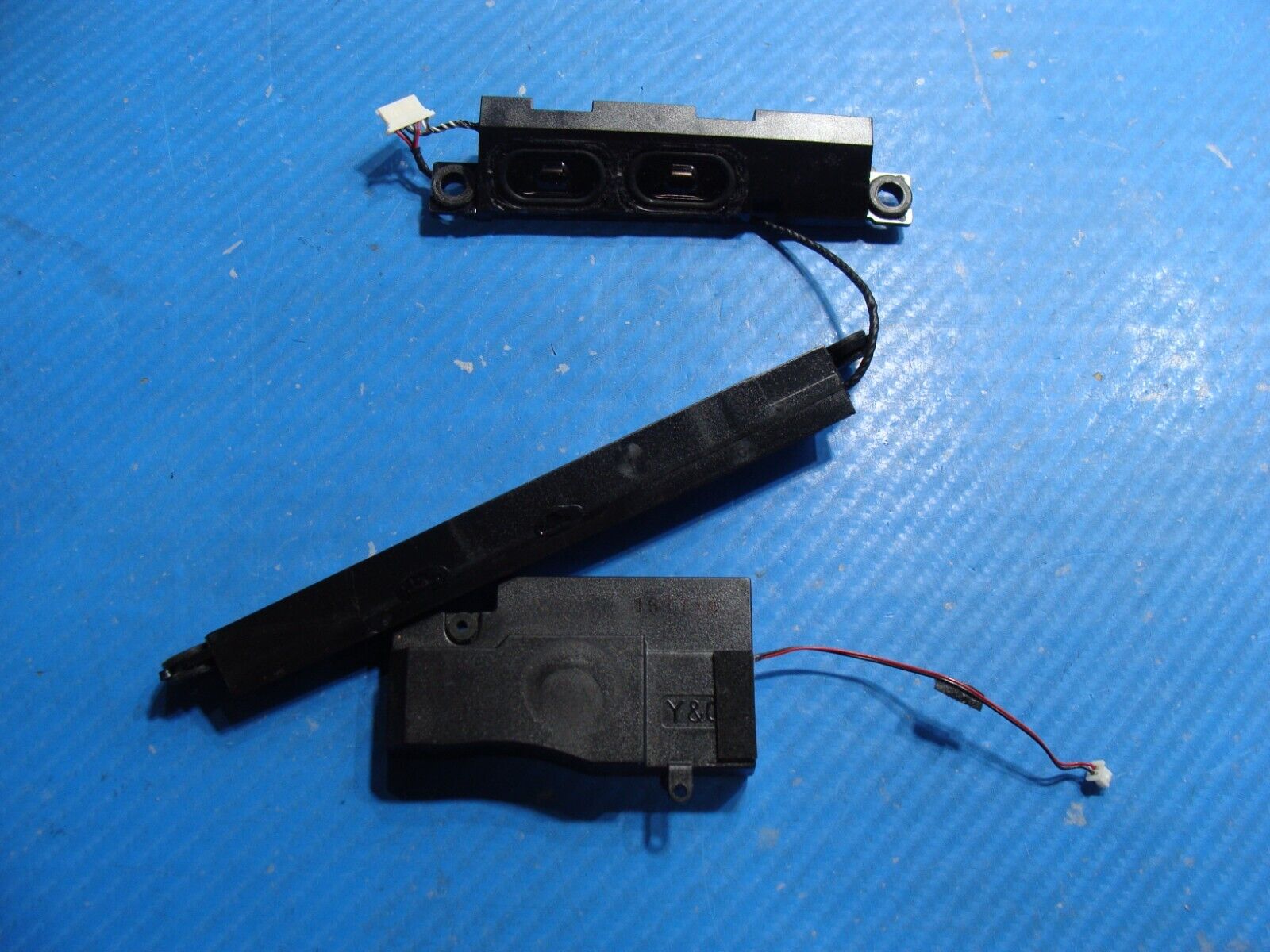 MSI GE62 6QD 15.6 Left & Right Speaker Set w/Subwoofer