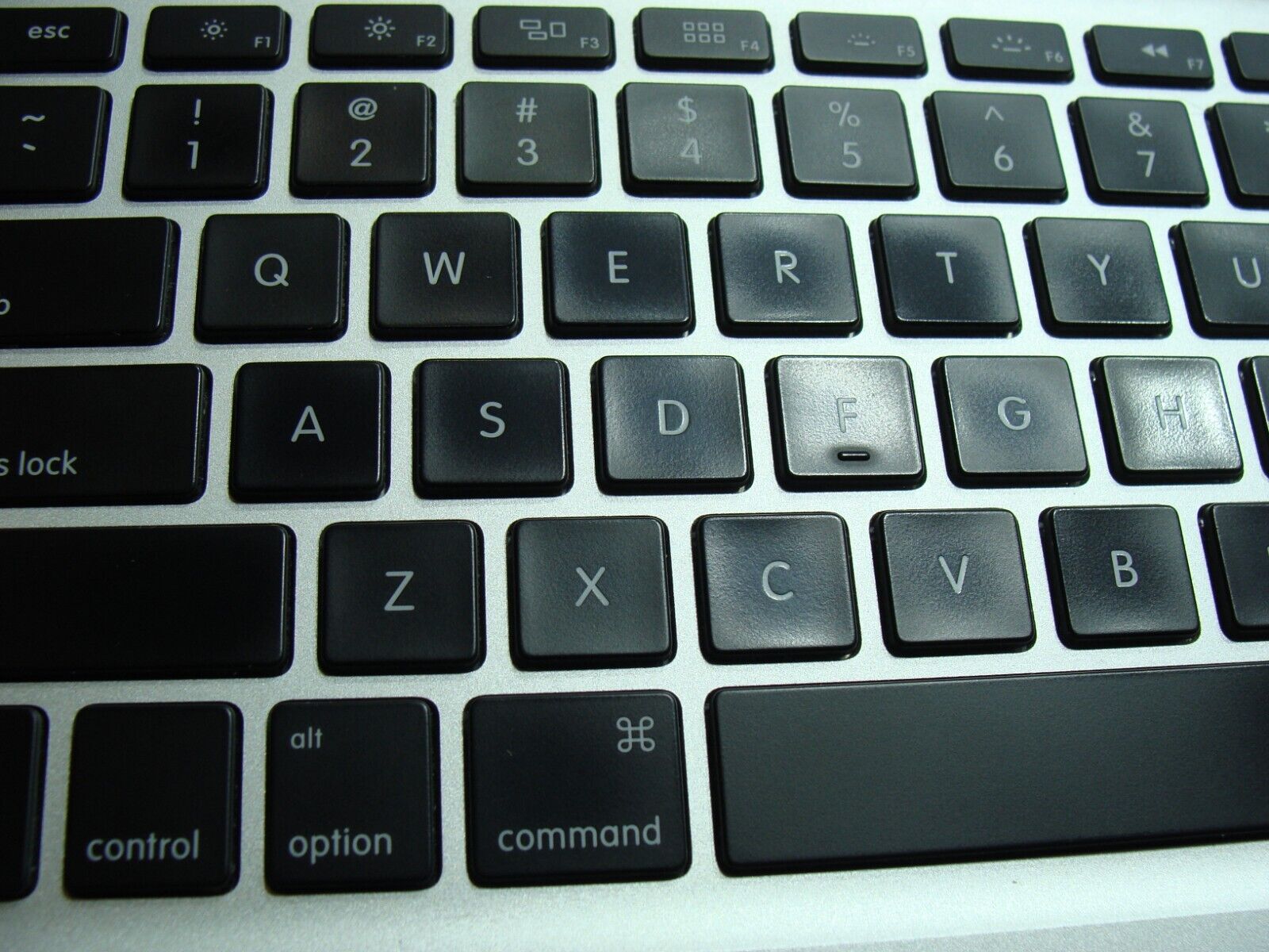 MacBook Pro A1286 Late 2011 MD318LL/A 15