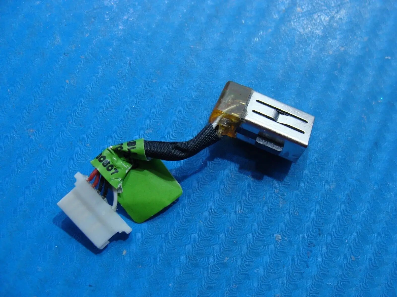 HP Envy x360 13-ay0021nr 13.3