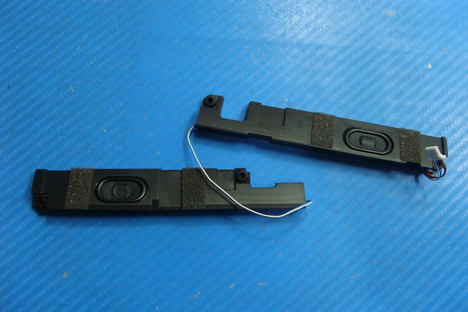 Lenovo V330-15IKB 15.6