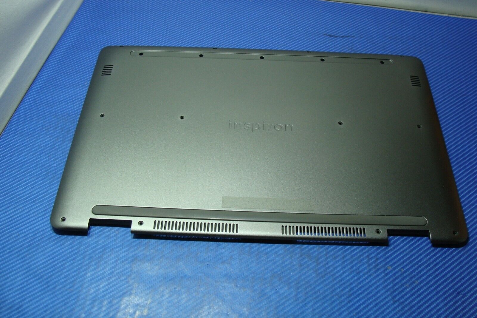 Dell Inspiron 7773 17.3 Genuine Laptop Bottom Base Case Cover F7F02