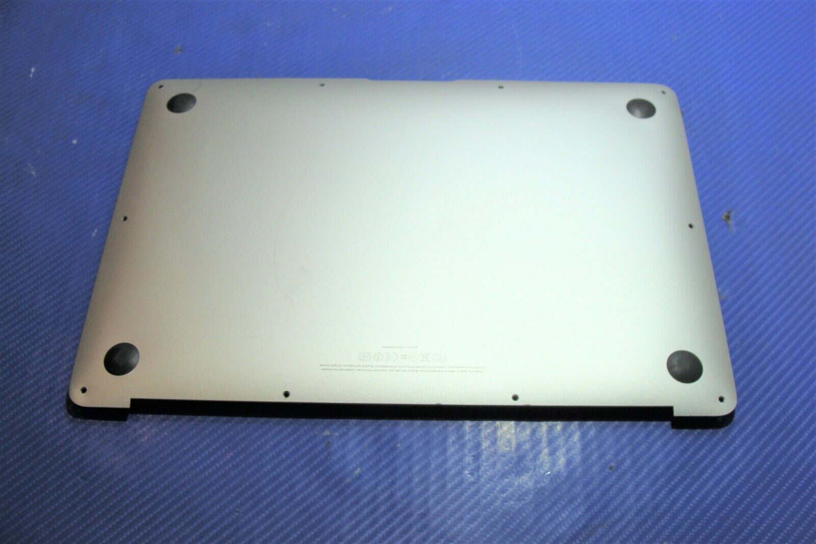 MacBook Air 13 A1369 Late 2010 MC504LL/A Genuine Bottom Case 922-9646