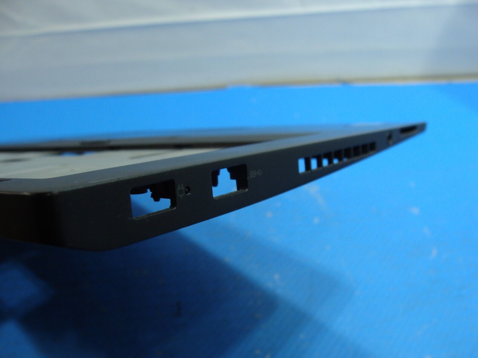 Lenovo ThinkPad T470s 14 Palmrest w/Touchpad Black AM134000100