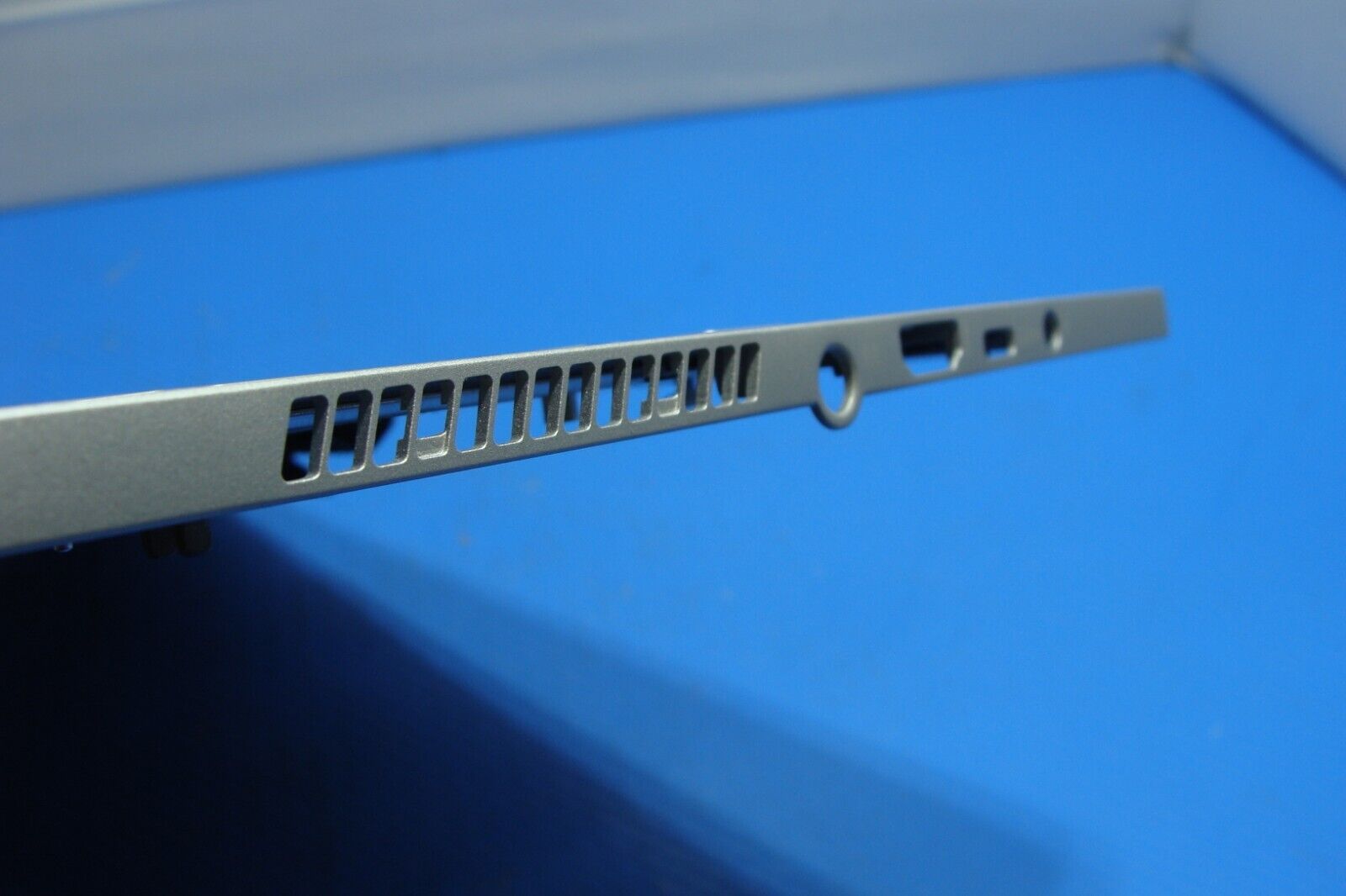 Asus ROG GA401IV-BR9N6 14