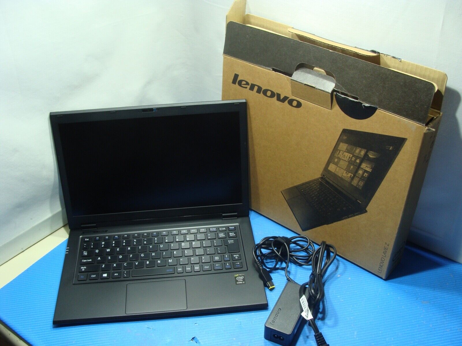 Open Box Pristine Lenovo LaVie Z i7 5500U 2.4Ghz 8GB 256SSD Win10H - Worthy Deal
