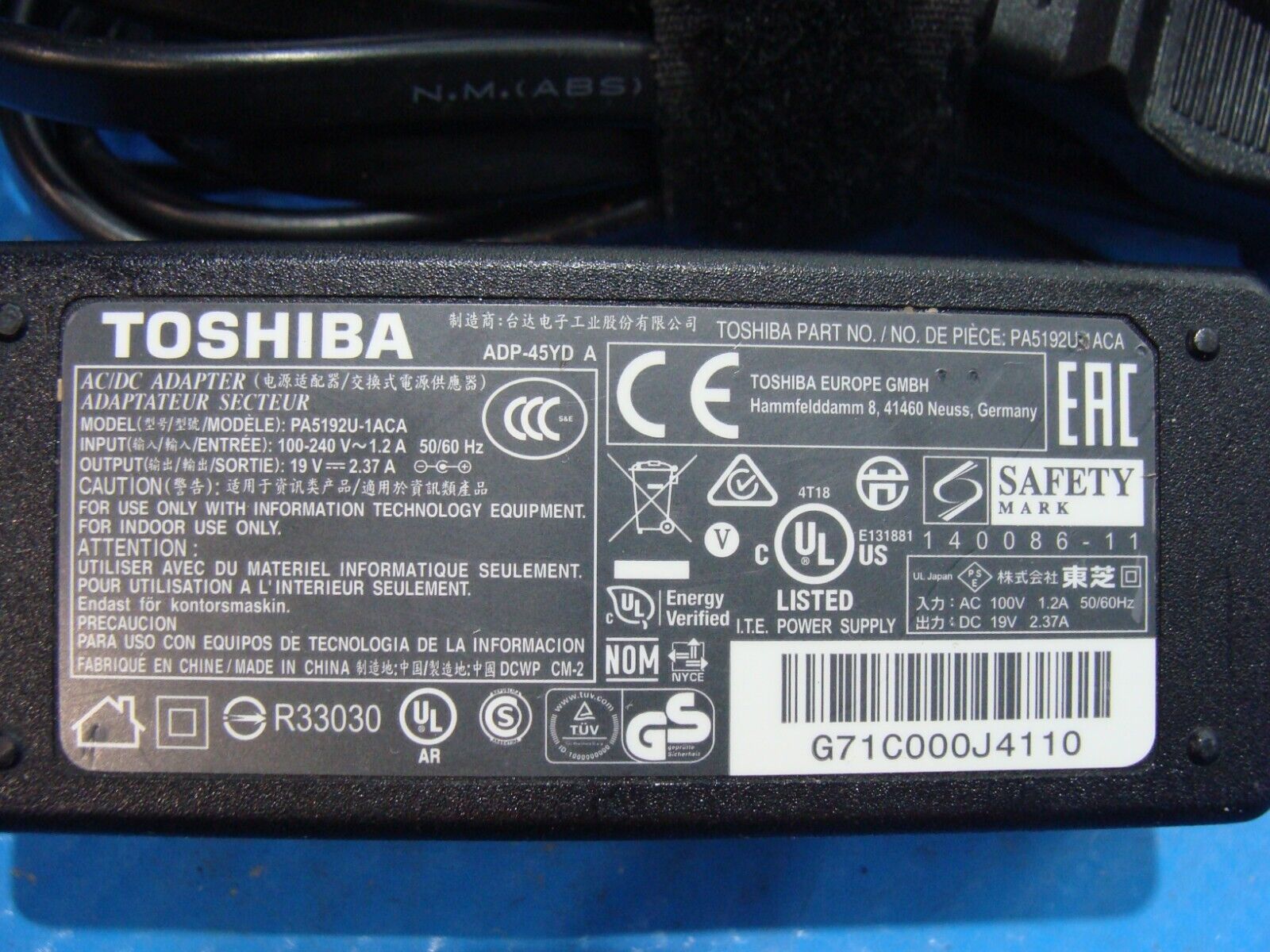 Original Toshiba 45W 19V 2.37A AC Adapter Charger PA5192U-1ACA ADP-45YD A