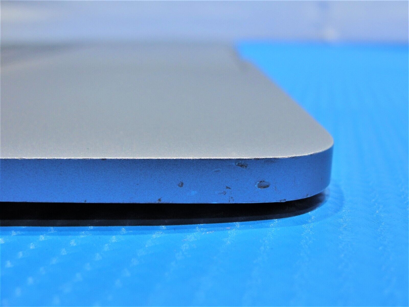 MacBook Pro A1706 13