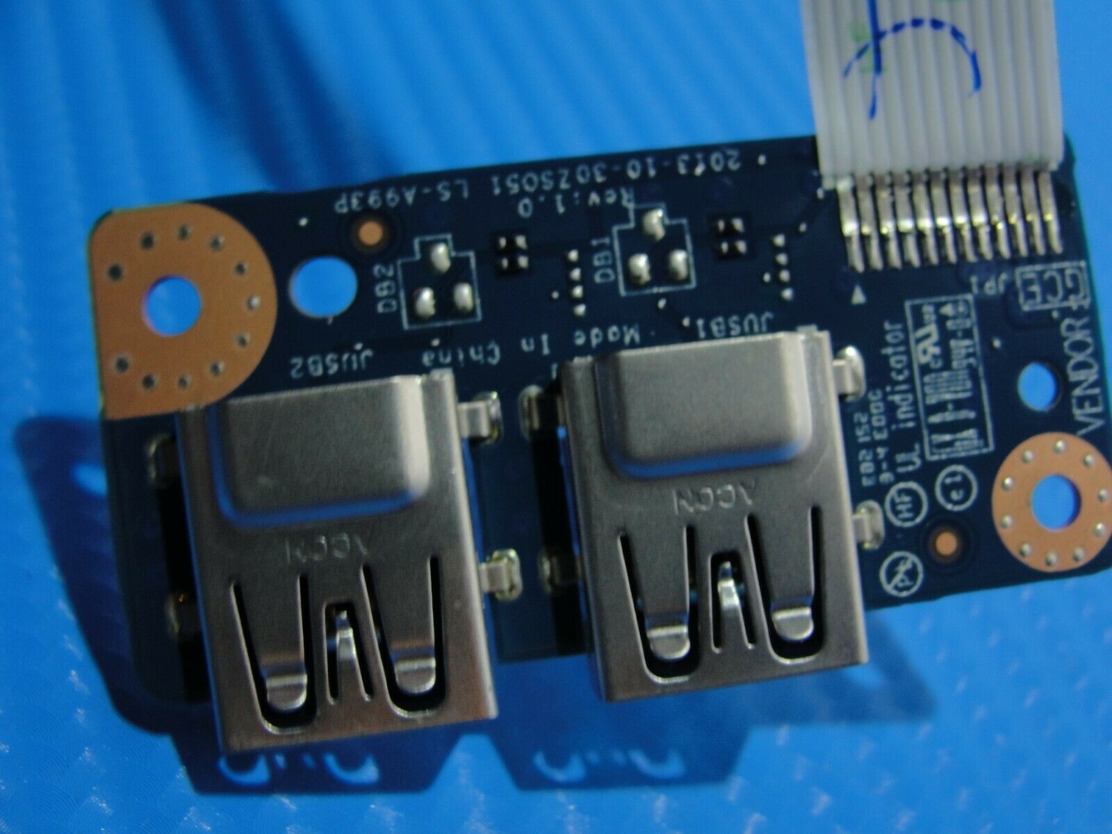 HP Notebook 15-r013ca 15.6