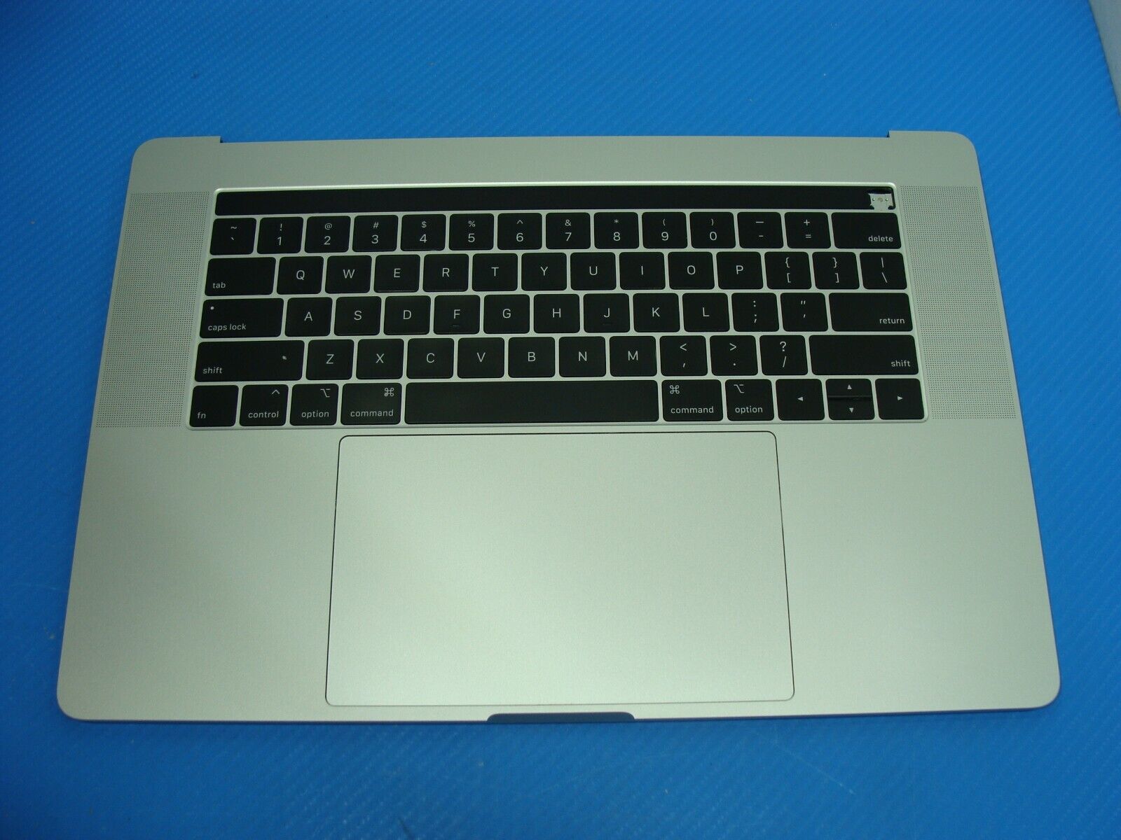 MacBook Pro 15 A1990 2018 MR962LL MR972LL Top Case NO Battery Silver 661-10347