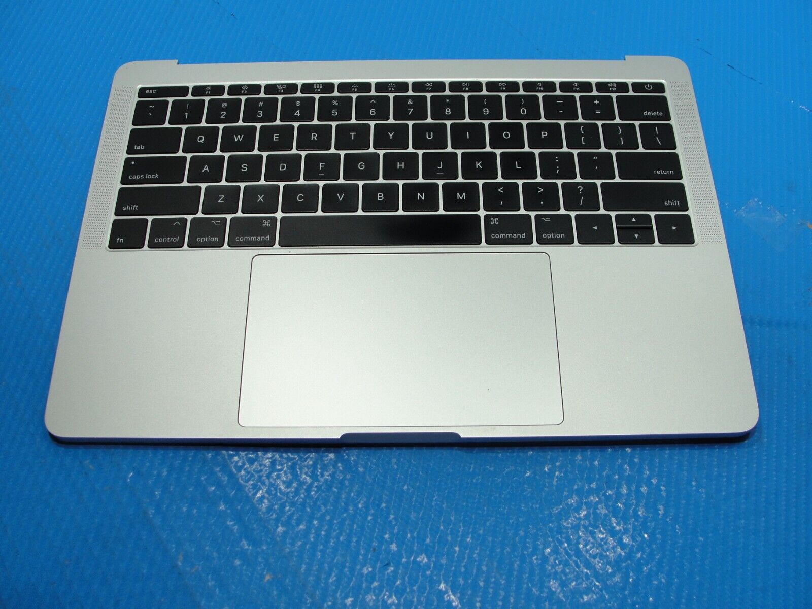 MacBook Pro A1708 2017 MPXQ2LL/A 13