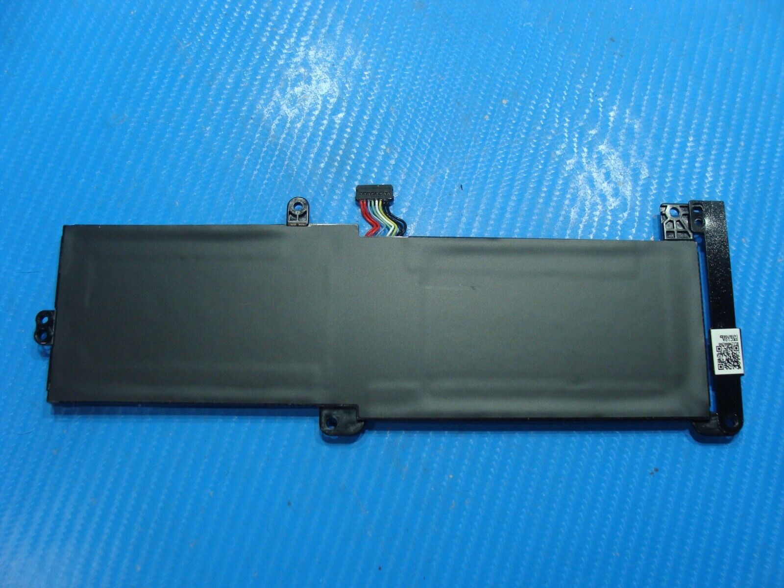 Lenovo IdeaPad 3 17.3” 17ADA05 Genuine Laptop Battery 7.5V 35Wh 4535mAh L16M2PB2