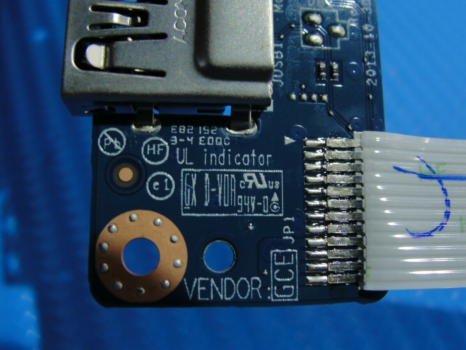 HP Notebook 15-r013ca 15.6