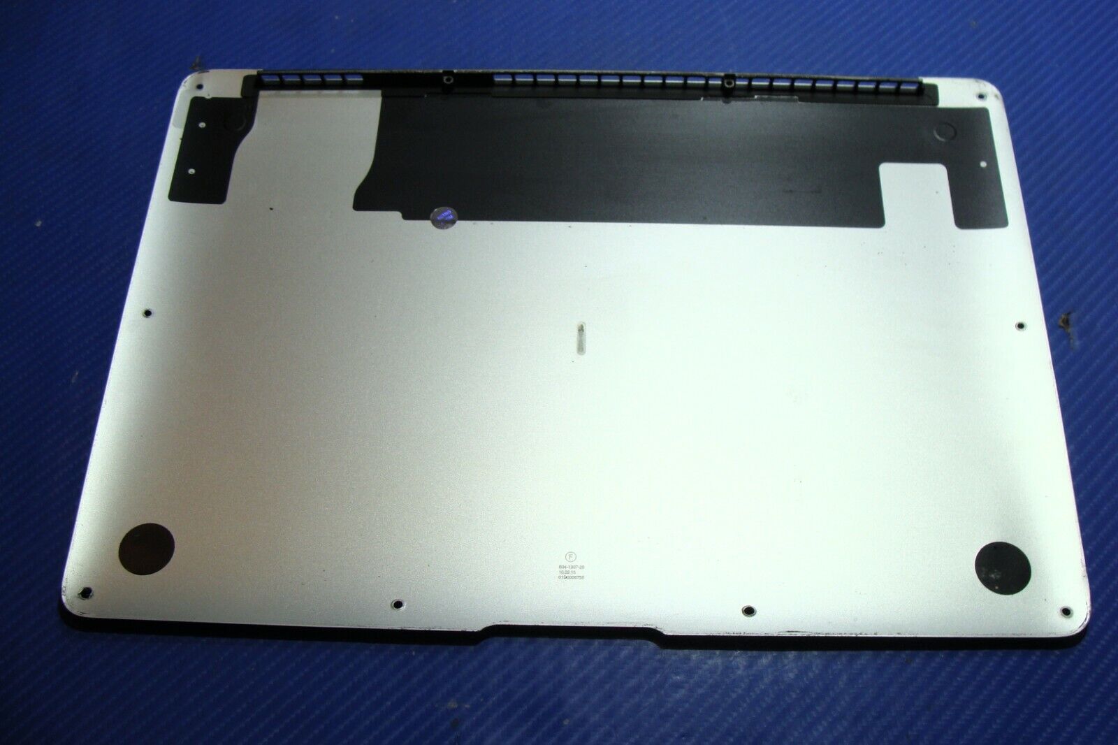 MacBook Air 13 A1369 Late 2010 MC504LL/A Genuine Bottom Case 922-9646