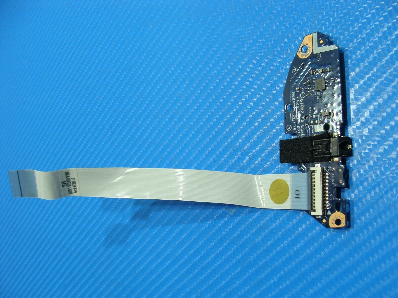 Lenovo Yoga 710-15ISK 80U0 15.6