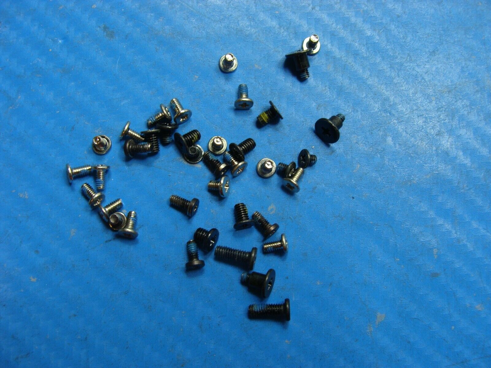 HP Envy x360 m6-ar004dx 15.6