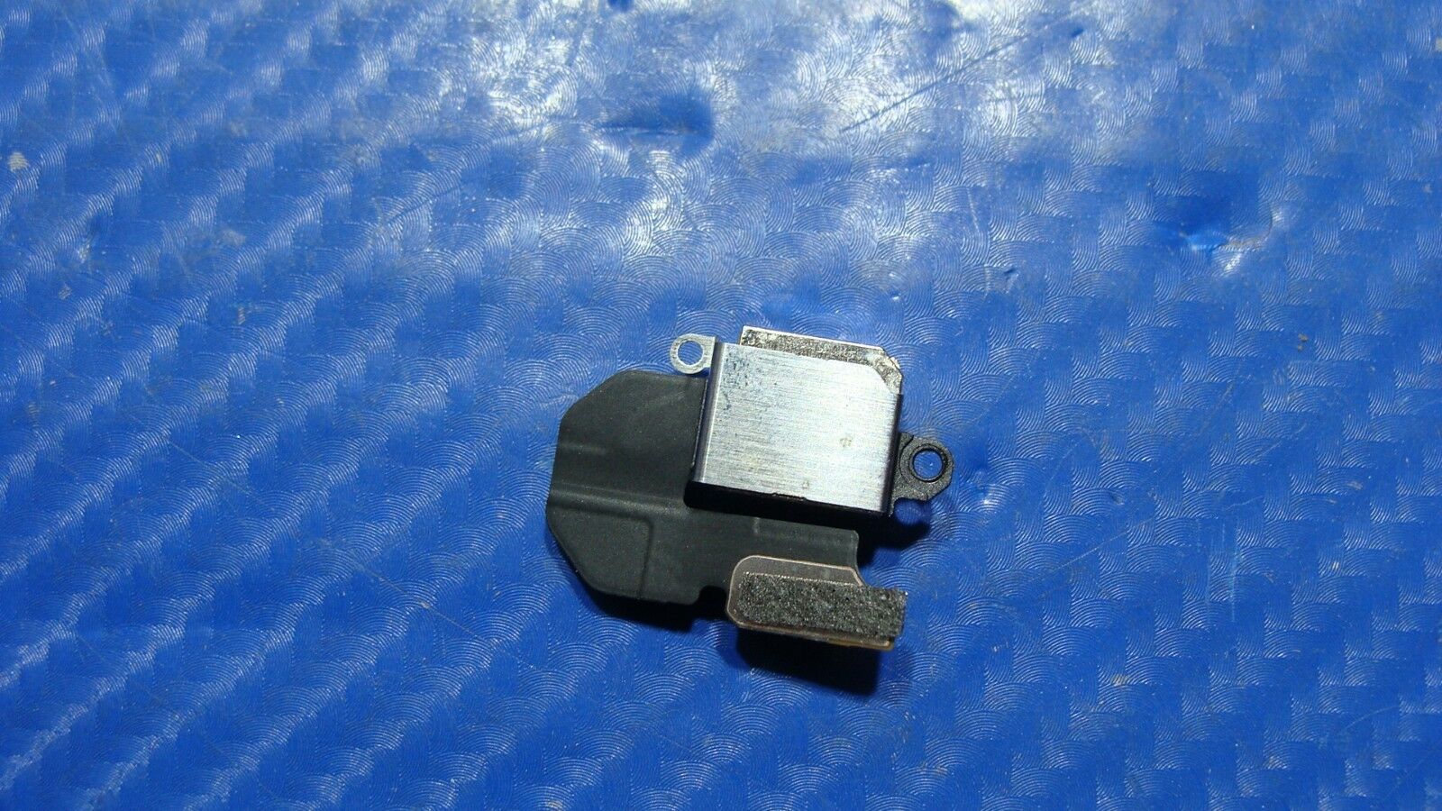 iPhone 6S AT&T A1633 NKRH2LL/A 4.7