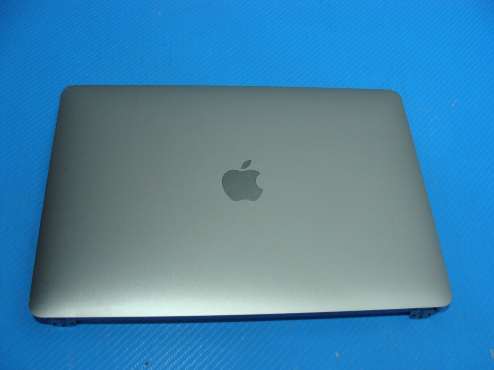 MacBook Pro A2338 13
