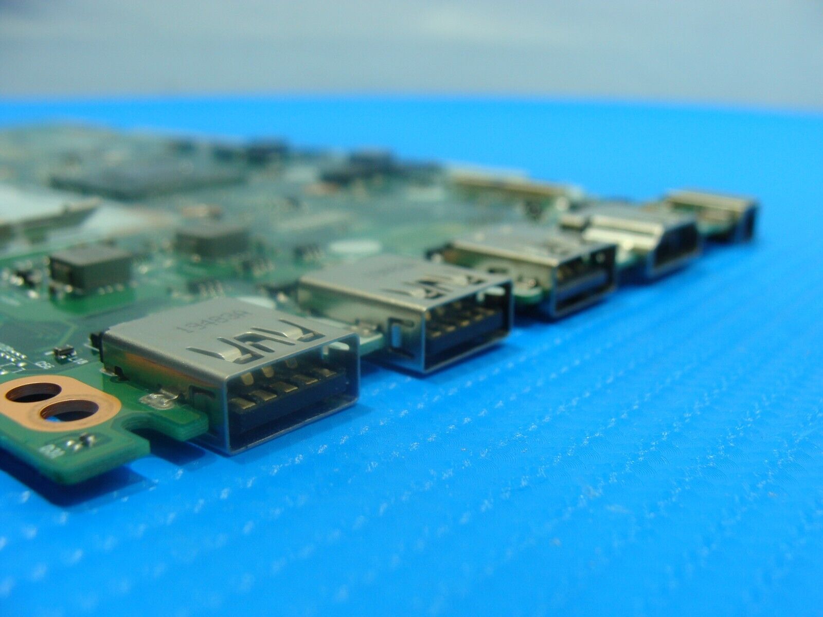 Lenovo IdeaPad S145-15AST 15.6