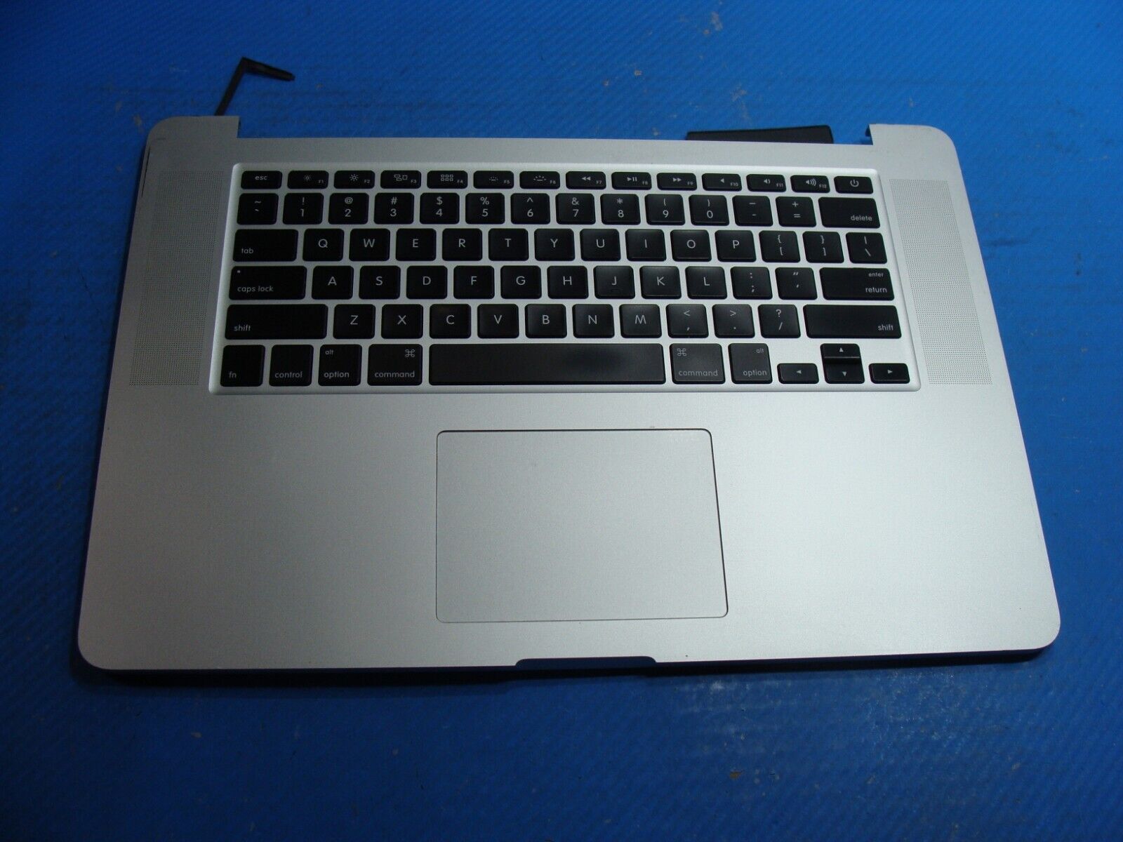 MacBook Pro A1398 15 2015 MJLT2LL/A Genuine Top Case No Battery 661-02536