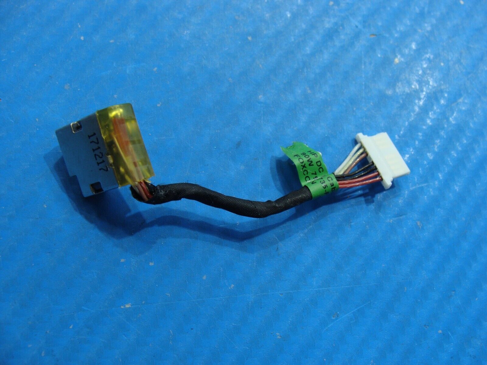 HP Pavilion x360 15-bk168cl 15.6